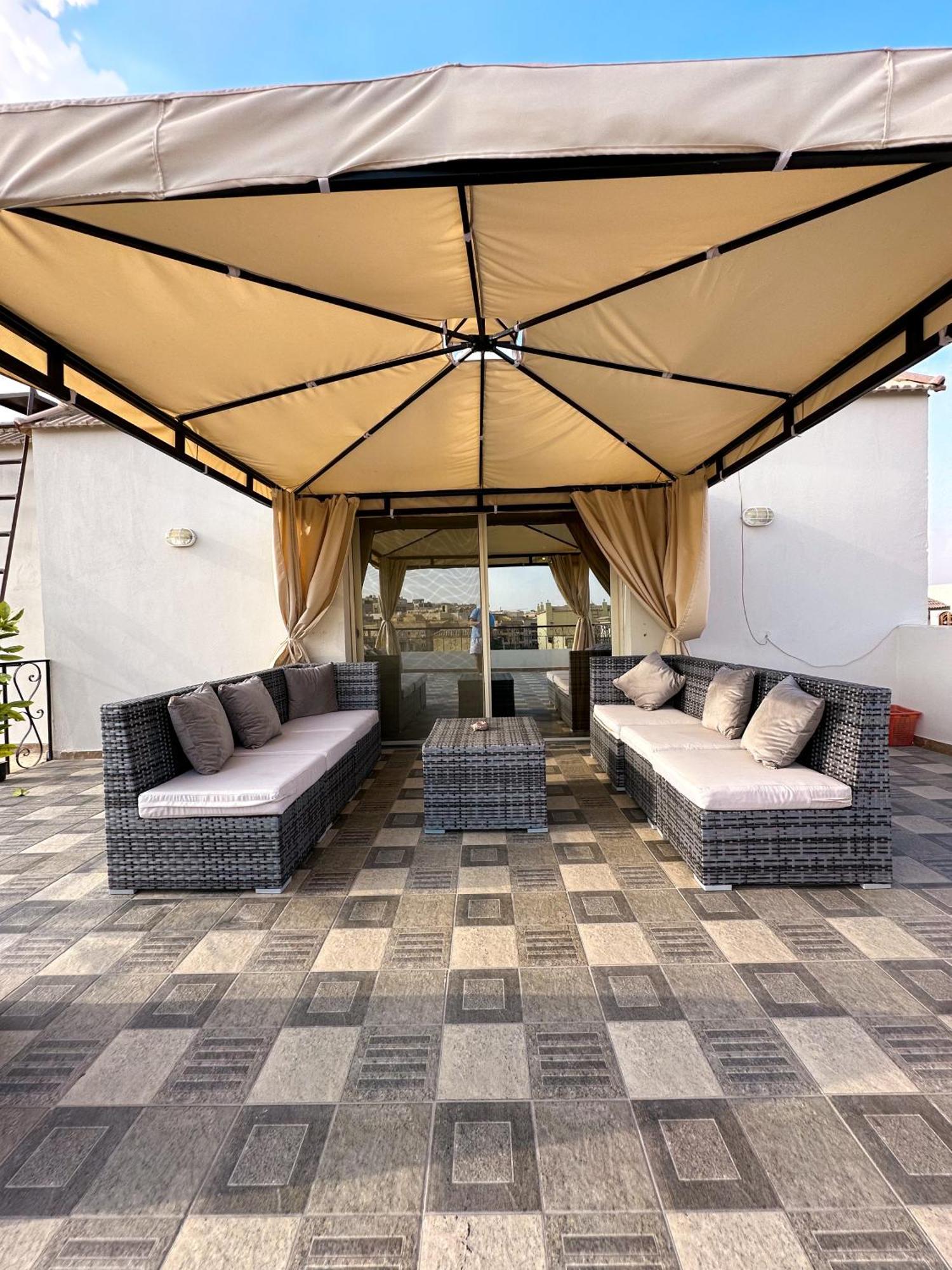 2Bd Apartment In A Rooftop With A Private Terrace Kairo Exteriör bild